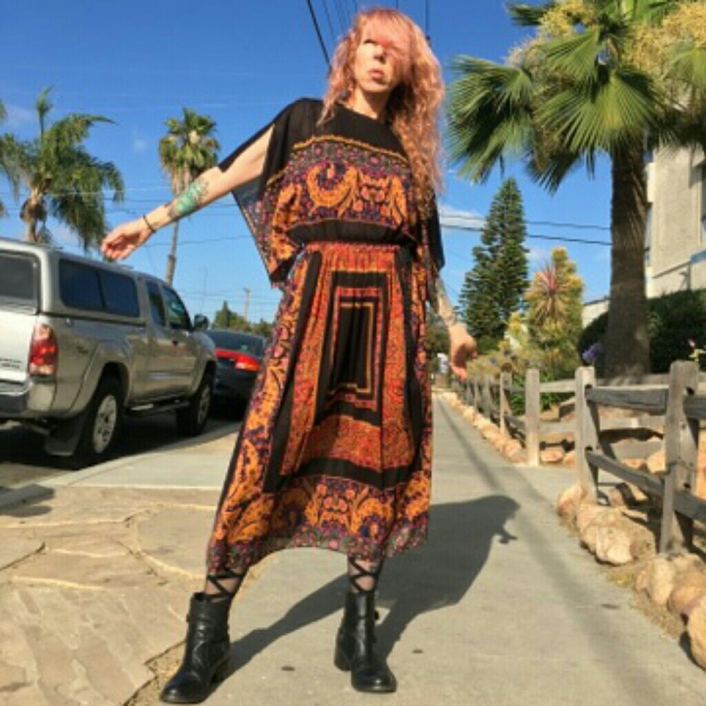 70s Bohemian flowy gypsy dress